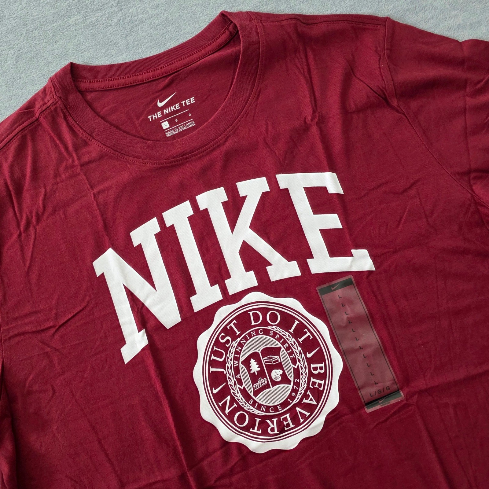Nike Mens Sportswear Collegiate Crest Graphic T-Shirt Burgundy BV7571-677 L