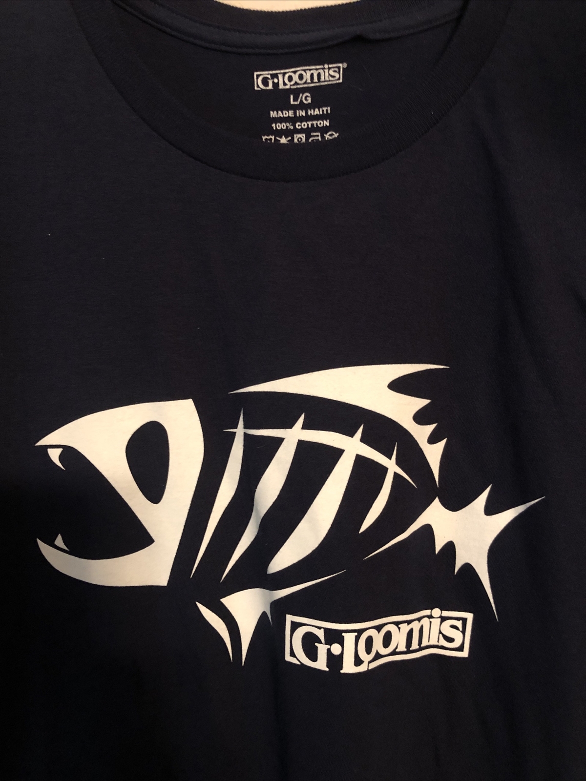 G. Loomis Men&rsquo;s Logo Short Sleeve Fishing T-Shirt – Dark Navy Blue Large