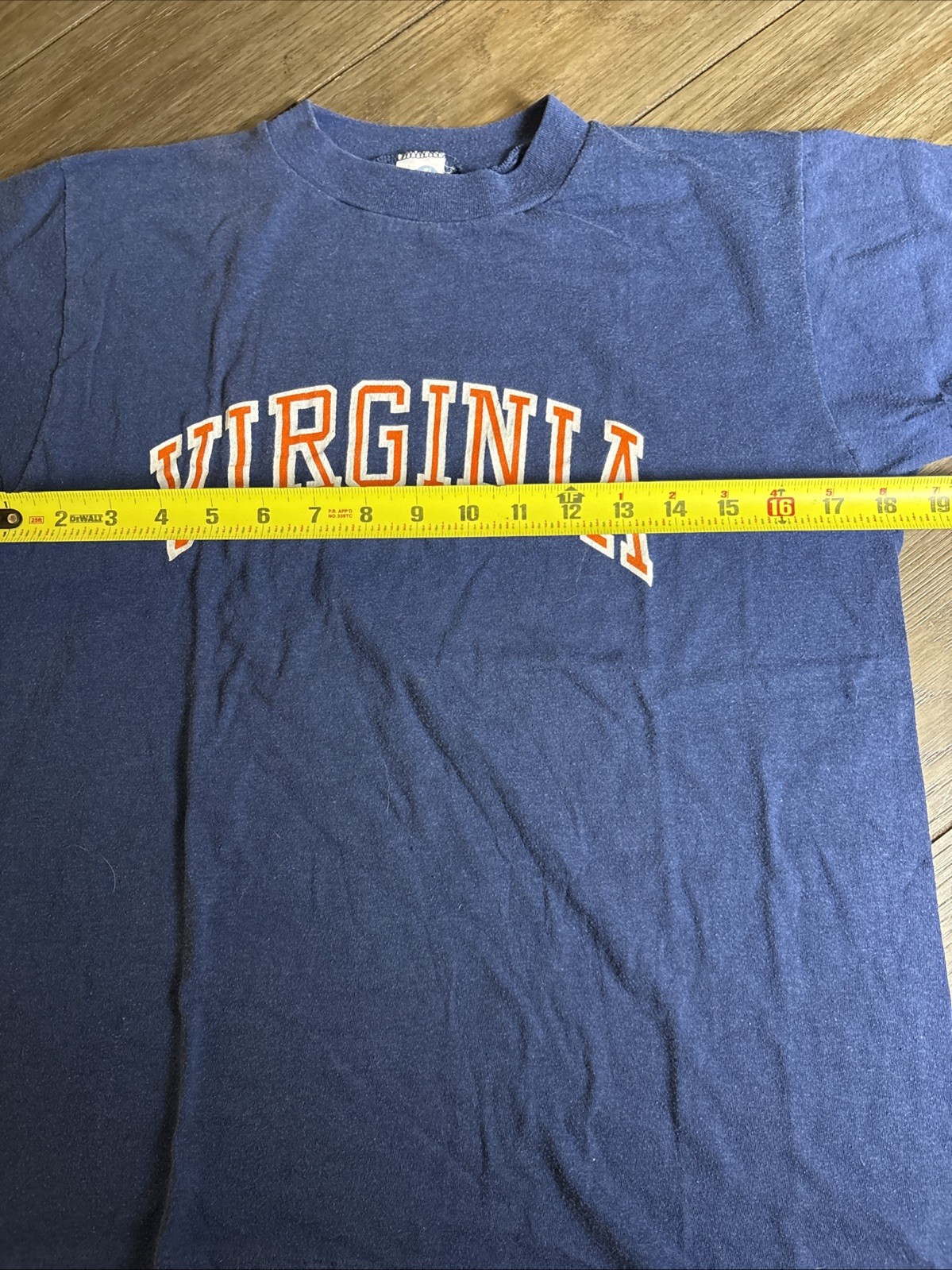 Vintage 70s 80s Virginia Collegiate T-Shirt Men’s L Navy USA Made Cotton