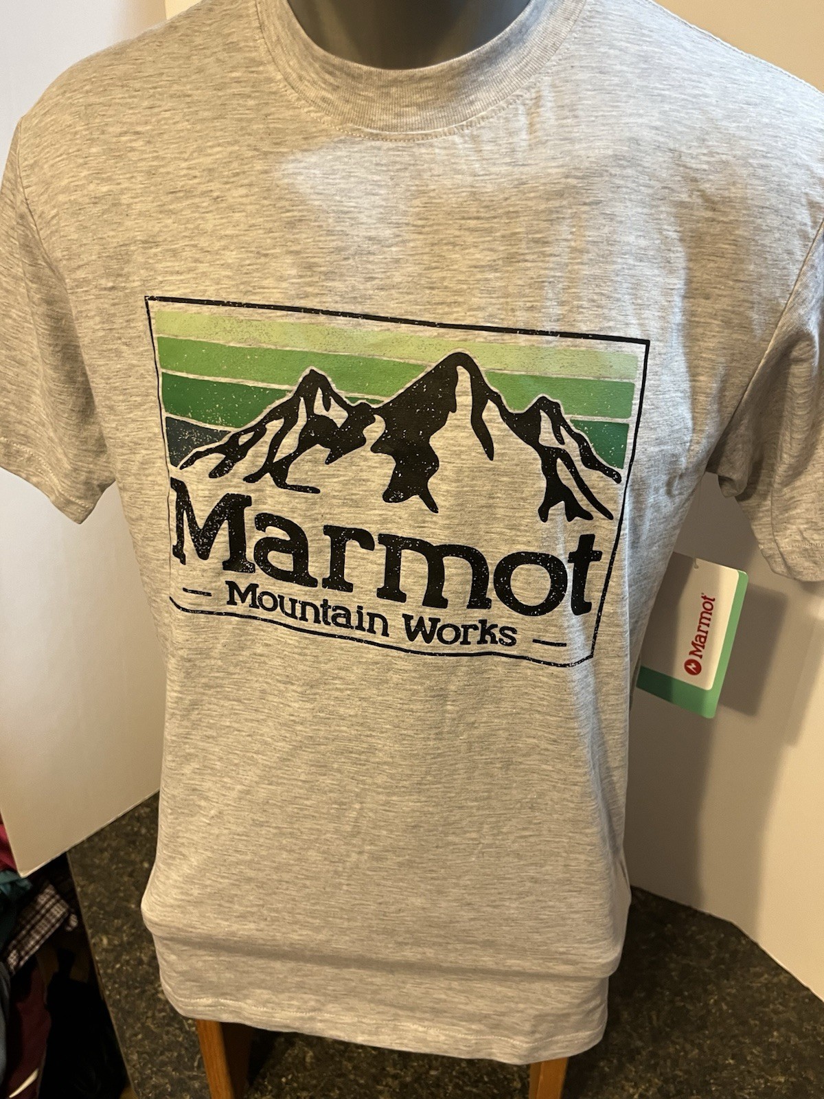Marmot Mountain Works Men’s T-Shirt Gray Heather – Cotton Poly Small – NWT