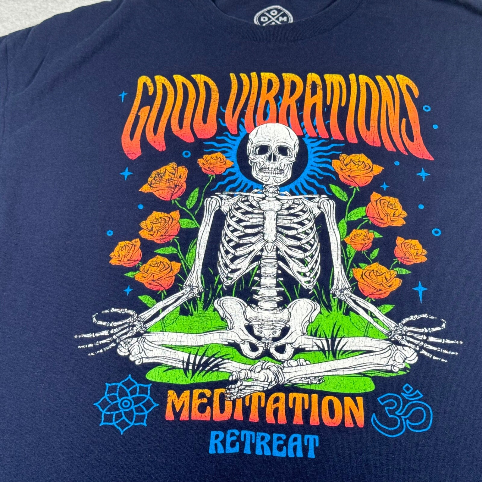 DOM Shirt Adult Extra Large Navy Blue Skeleton Skull Good Vibrations Meditation