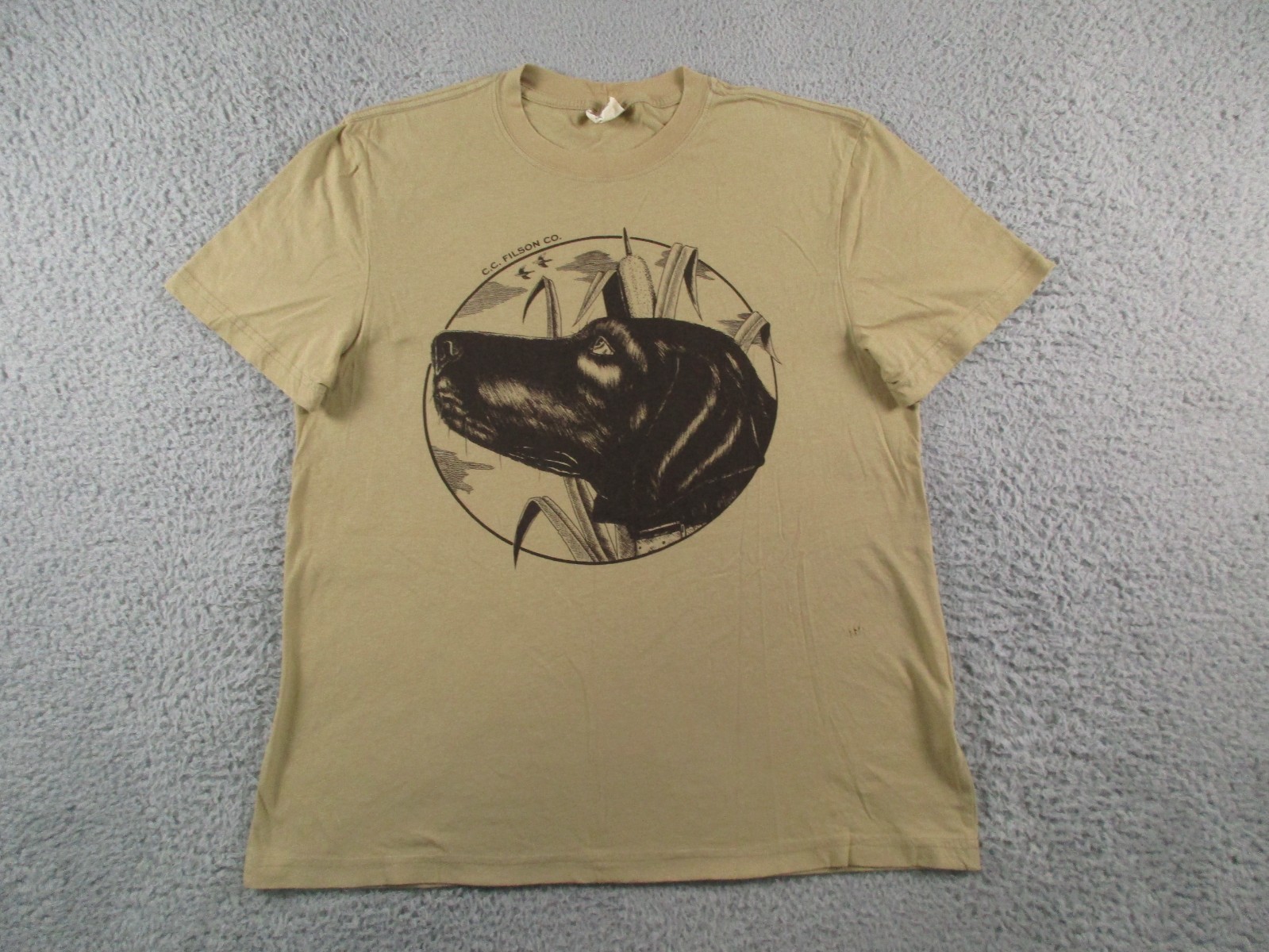 Filson T Shirt Mens Large Biege Brown Dog Hunting Shooting Graphic Tee