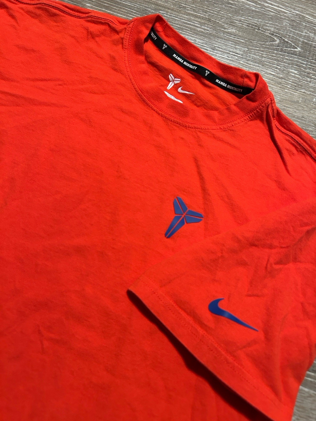 Nike Kobe Bryant Mamba Mentality Short Sleeve T-Shirt Logo Men&rsquo;s Large Orange