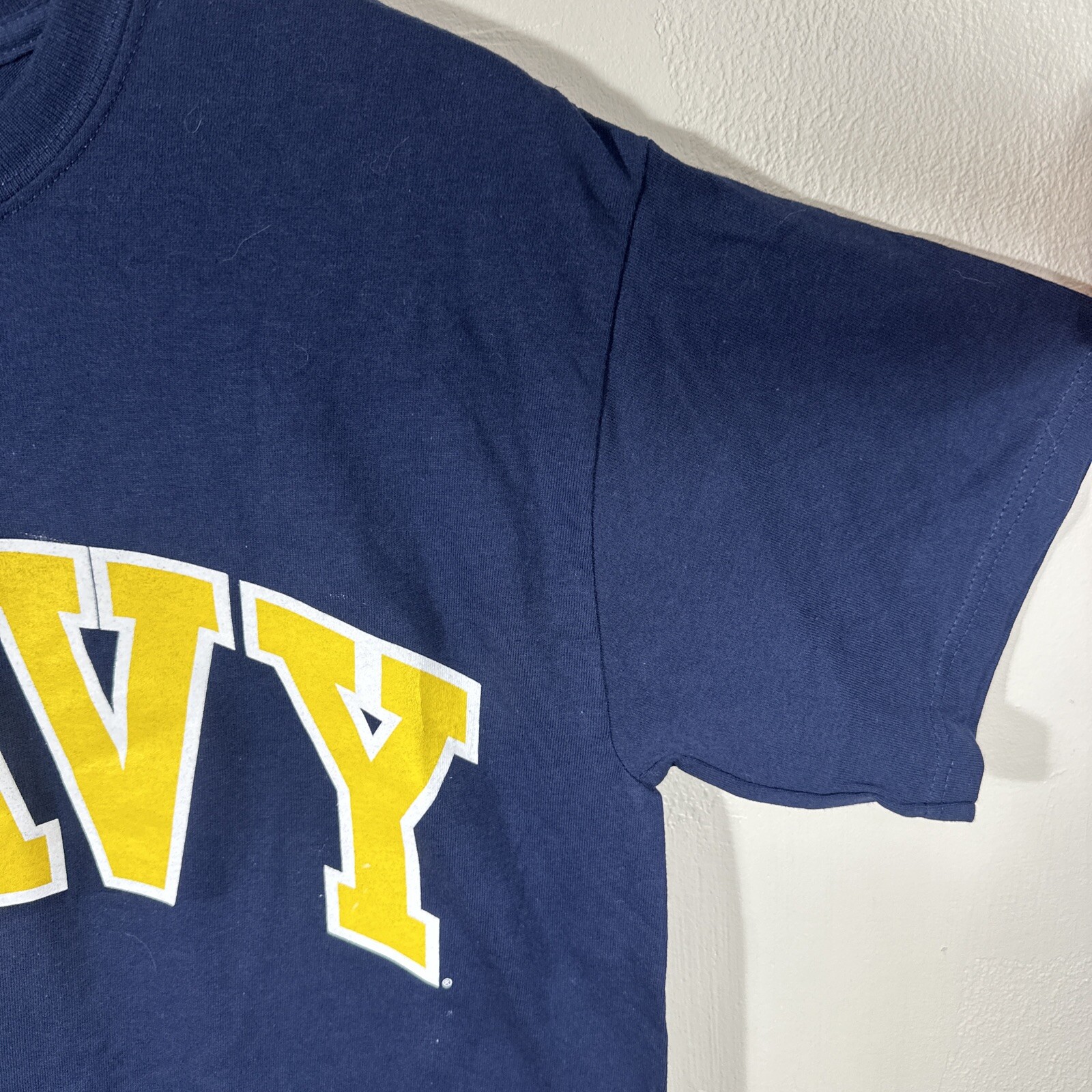 Steve And Barrys NAVY Shirt Mens Medium NOS Collegiate Licensed Short Sleeve Tee