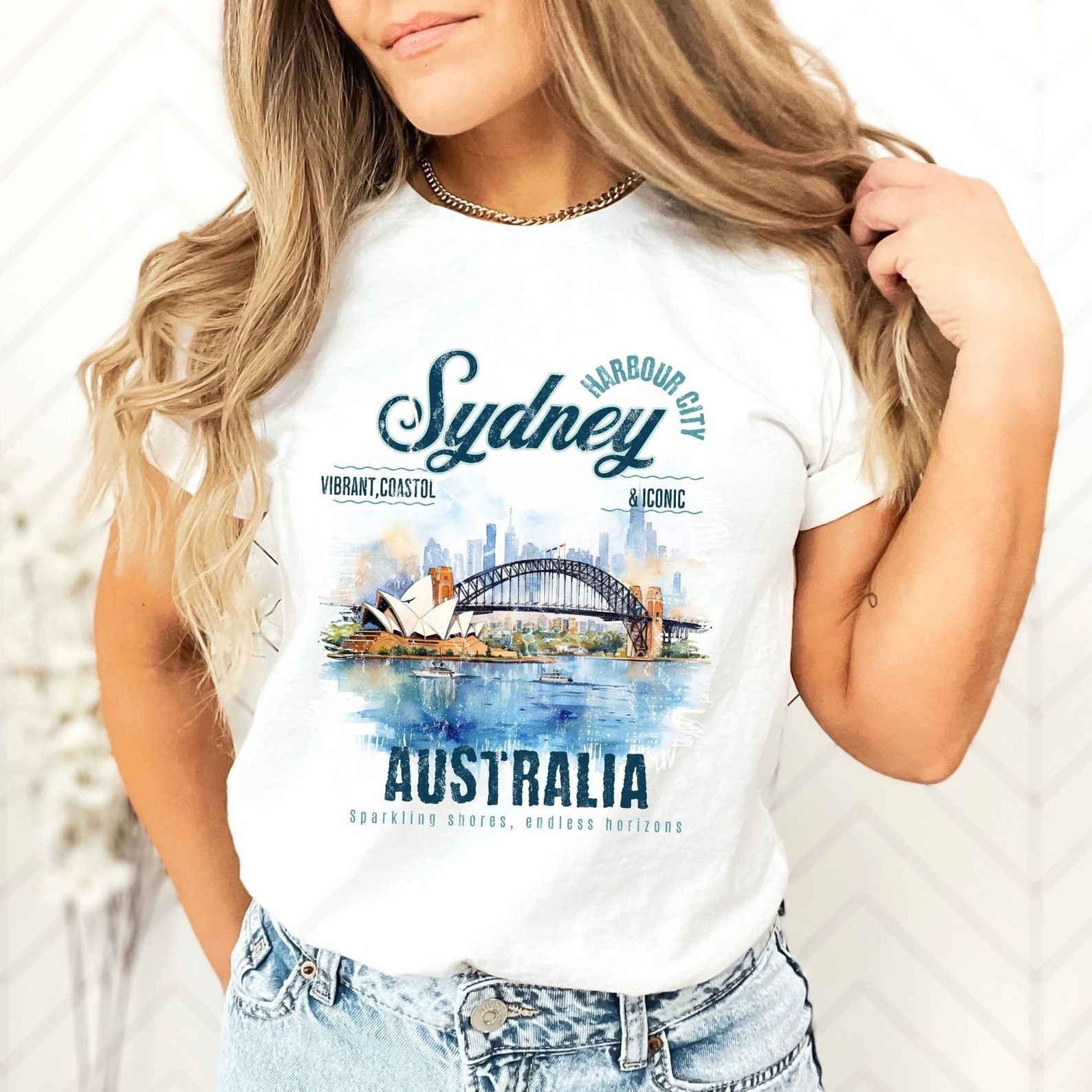Sydney T-Shirt Travel Gift for Australia Trip Lovers Souvenir Tee