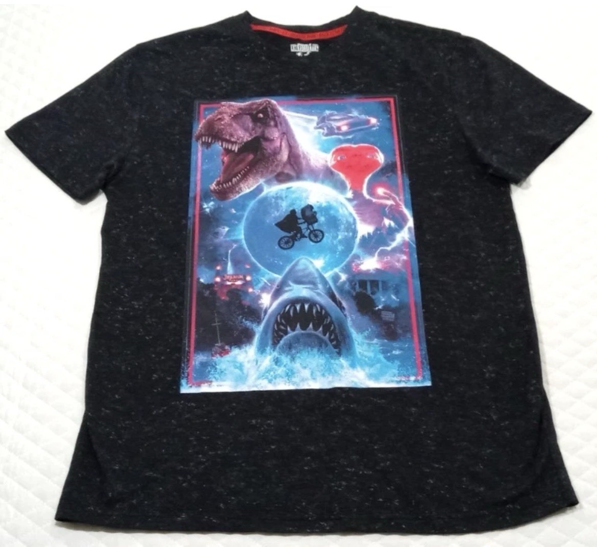 Universal Studios Men&rsquo;s Small T-Shirt E.T. Jaws Jurassic Park Black Overdye
