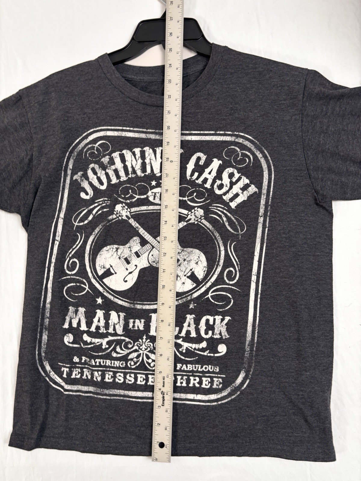 Johnny Cash Man In Black T Shirt Medium Gray Graphic Country Music Tee