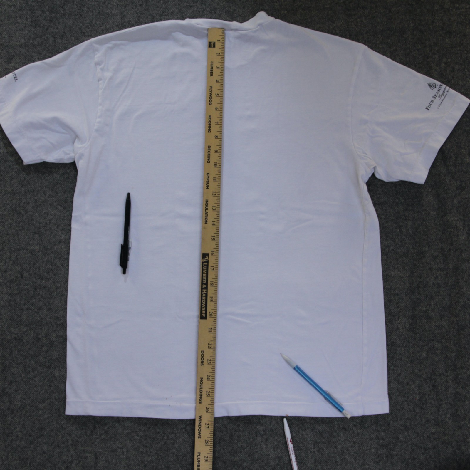 Four Seasons Hotel Singapore T Shirt Est~M VTG SINGLE STITCH Architecture Tee