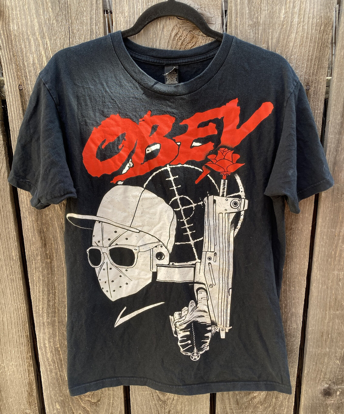 Men&rsquo;s Obey Black Hockey Mask Gun T-Shirt M Crew Streetwear Cotton Crosshairs Y2K