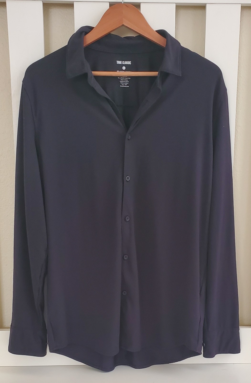 True Classic Men&rsquo;s, Knit Long Sleeve, Slightly Relaxed Fit Collard Shirt Stretch