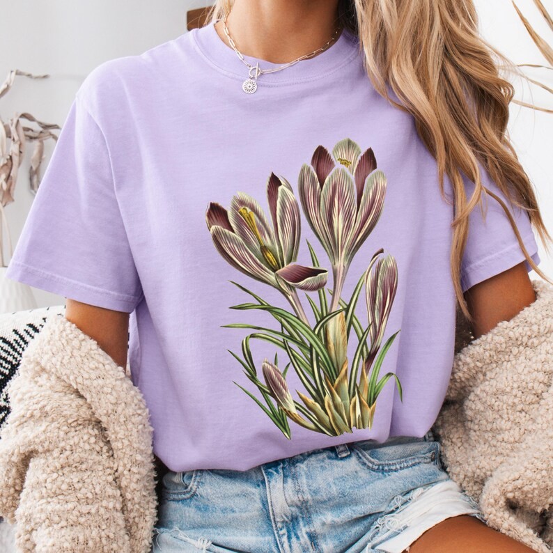 Irises Floral Comfort Tee Shirt Iris Flower Nature Gift Soft