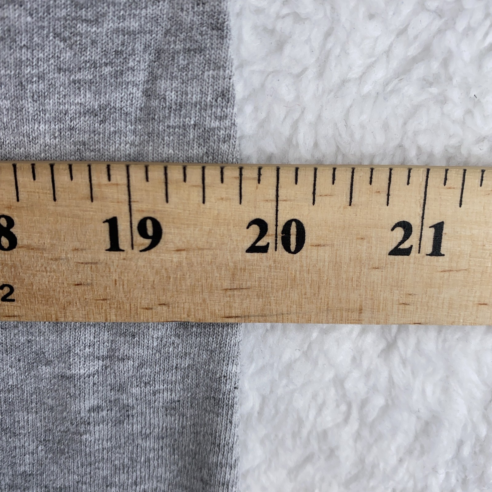 NBC Experience Store Shirt Mens Medium Gray Logo Crewneck Tee T-Shirt Classic TV