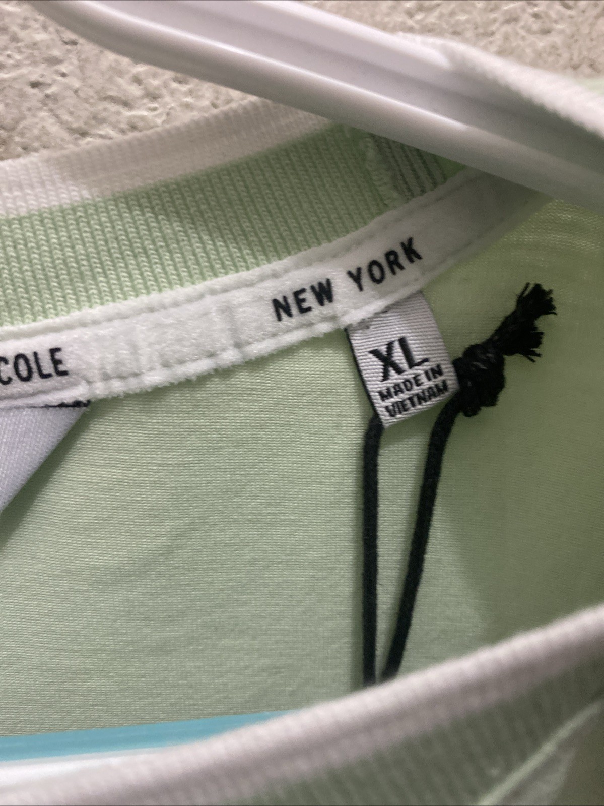 Kenneth Cole Men&rsquo;s XL Green Short Sleeve Crew Neck Chest Text Logo T-shirt NWT