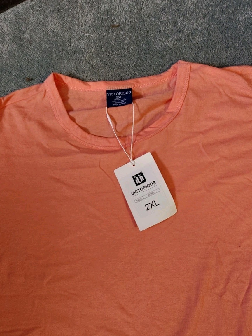Victorious Men&rsquo;s Hipster Fathers Day Gift Curved Hem T-Shirt XL Coral