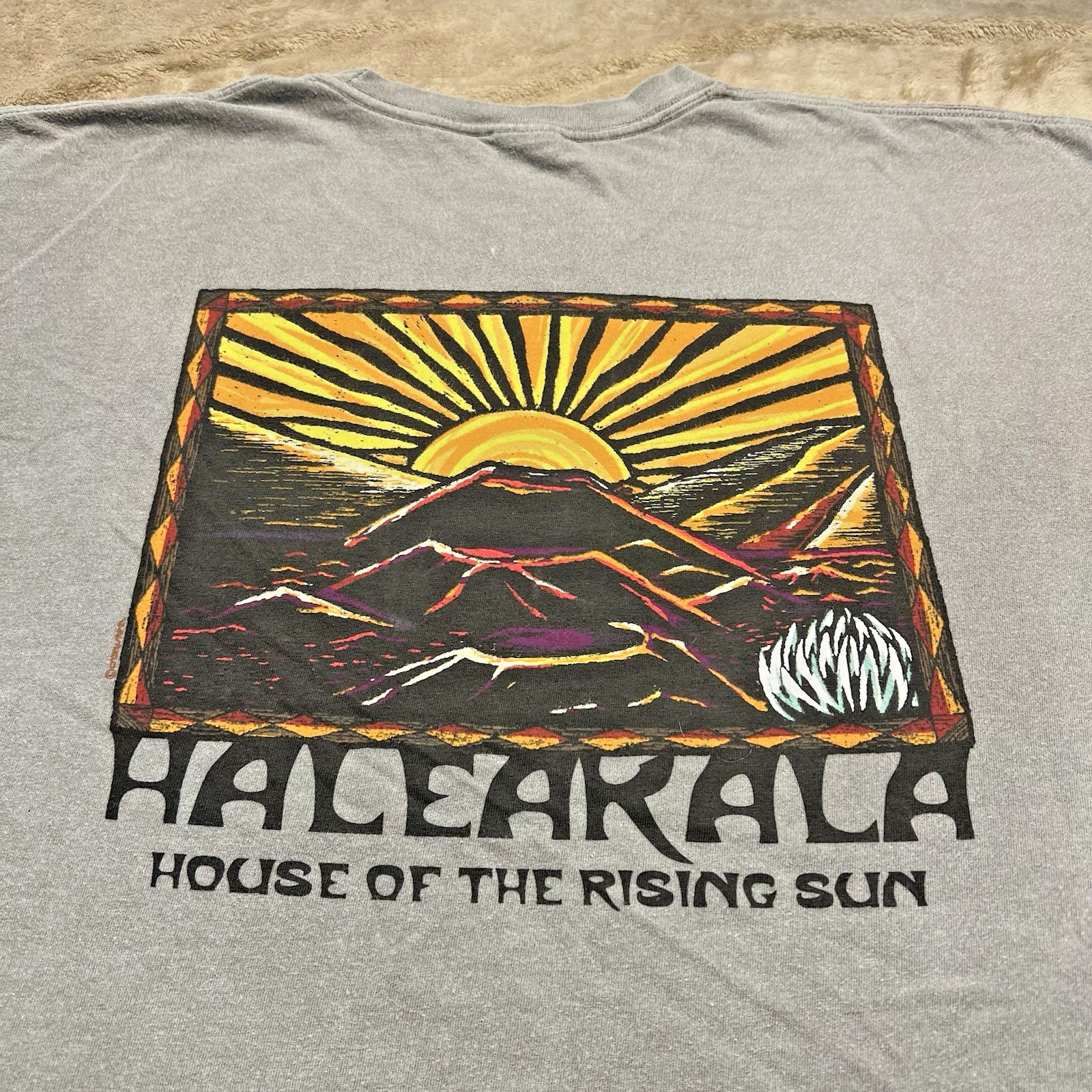 Crazy Shirts Crater Dye Tee 3XL Haleakala Hawaii Double Sided Rare