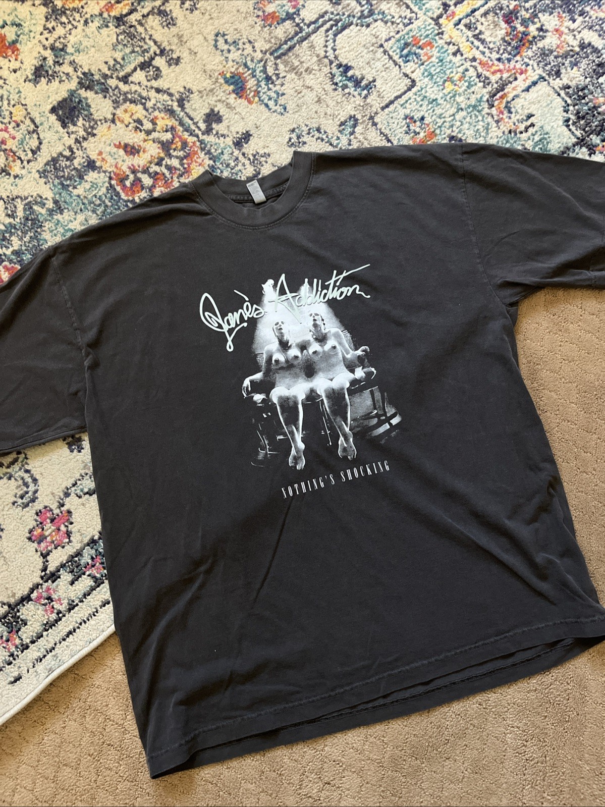 janes addiction shirt – Vintage Black Size L – Short Sleeve Tshirt