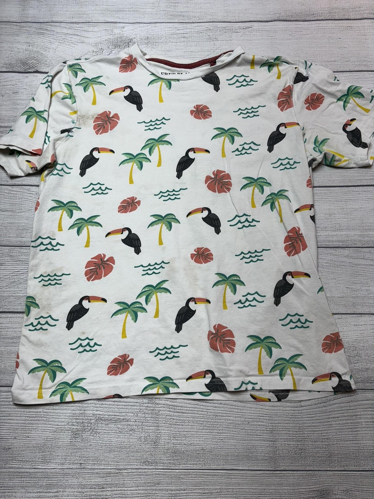 Free Planet Shirt Mens Large Toucan Palm Tree Allover Tropical Graphic Tee