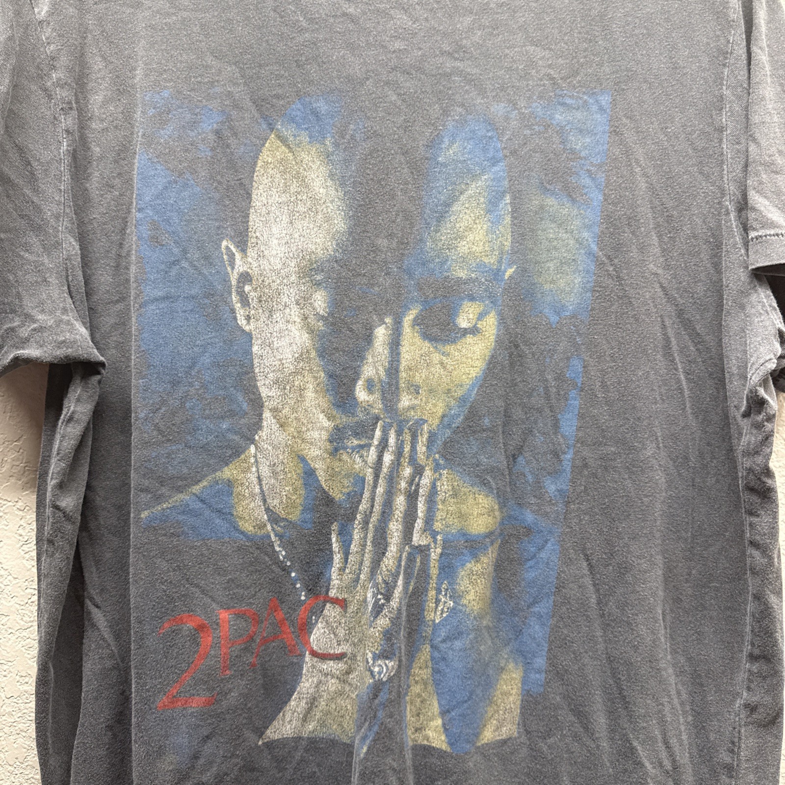 Tupac✨2Pac✨Tupac Shakur✨ T-Shirt ✨Size L✨2018 Amaru Entertainment
