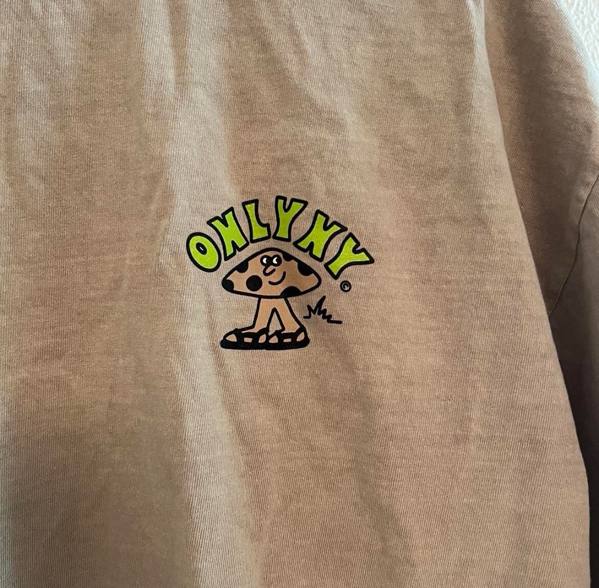 Only NY Fun Guy Mushroom Shirt Men’s Large