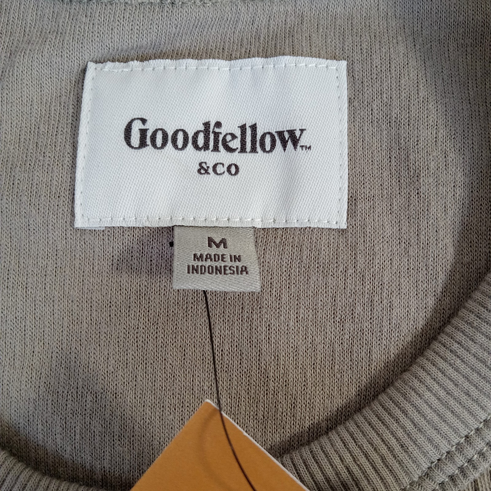 Goodfellow & Co Mens Size M Vintage Textured Crew Neck Long Sleeve Shirt Taupe