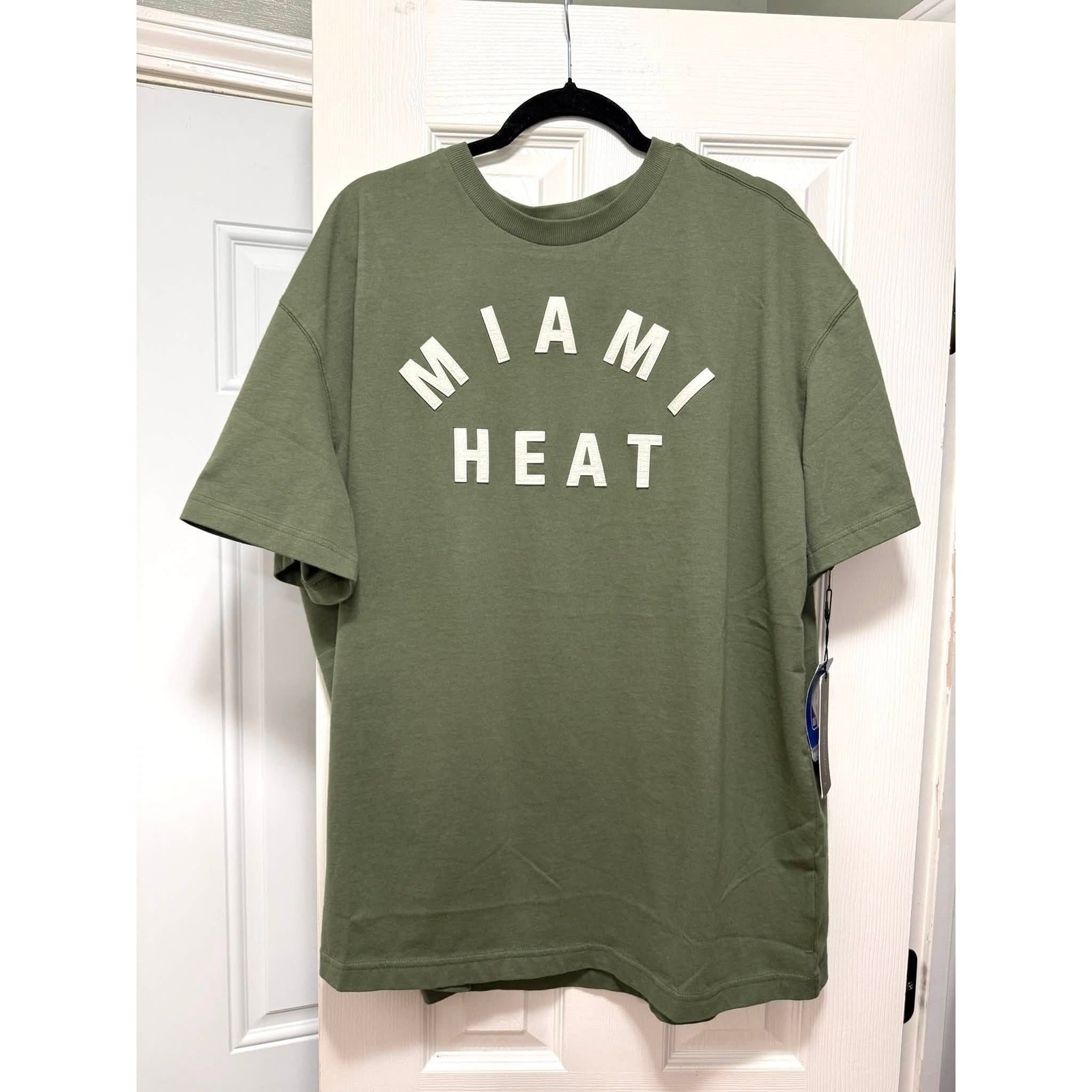 Mens 2XL Miami Heat Fanatics Super Soft Olive Green Elements T Shirt XXL New