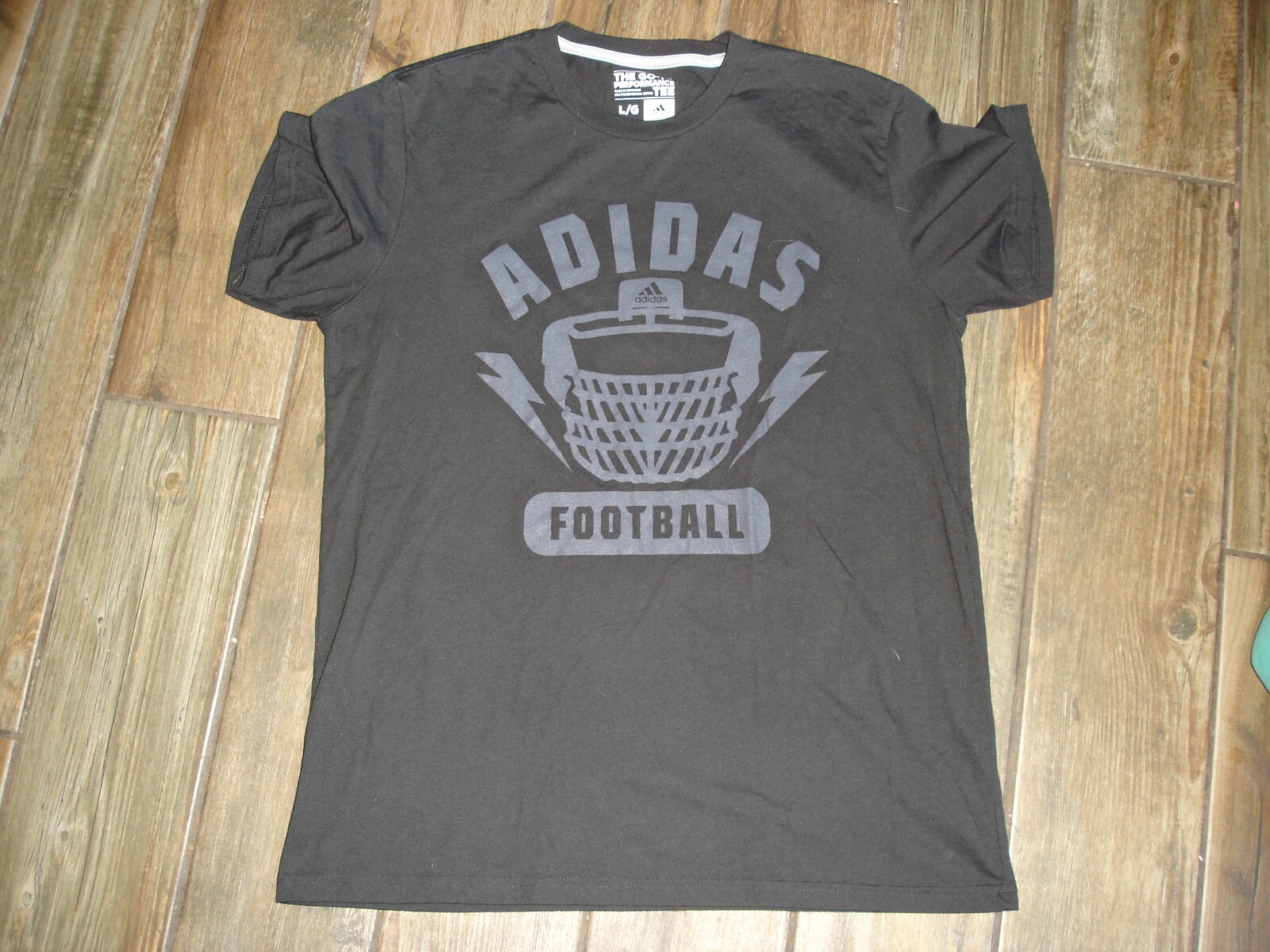 Adidas Go-To tee black football helmet shirt men&rsquo;s Large (L)