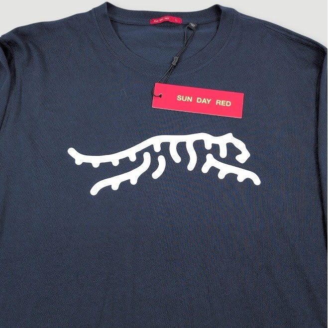 Sun Day Red Long Sleeve Icon T Shirt Men Large Navy Blue Tiger Woods Casual Golf