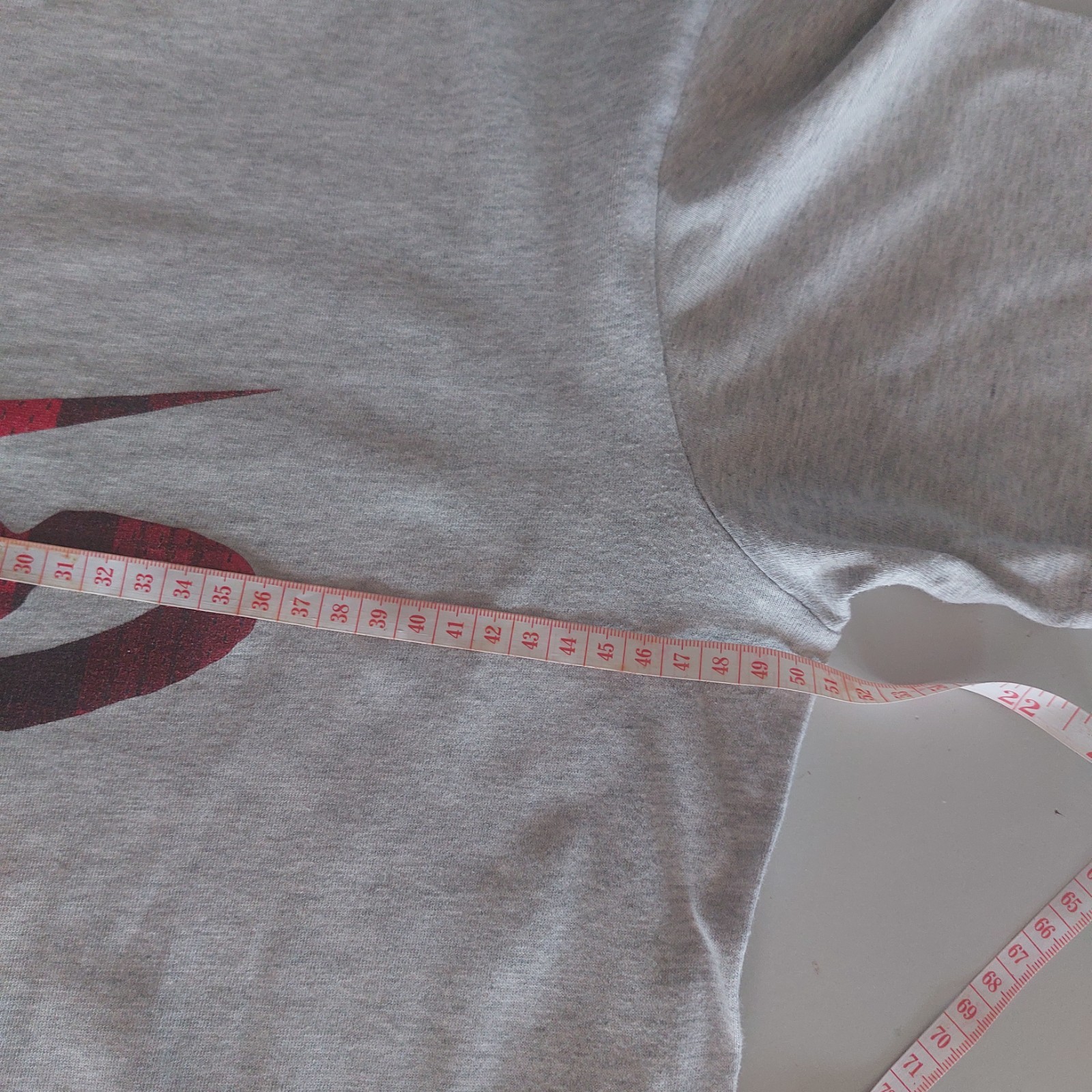 Nike 6.0 Vintage Grey T-Shirt Red Plaid Graphic Swoosh Logo Men&rsquo;s Size M