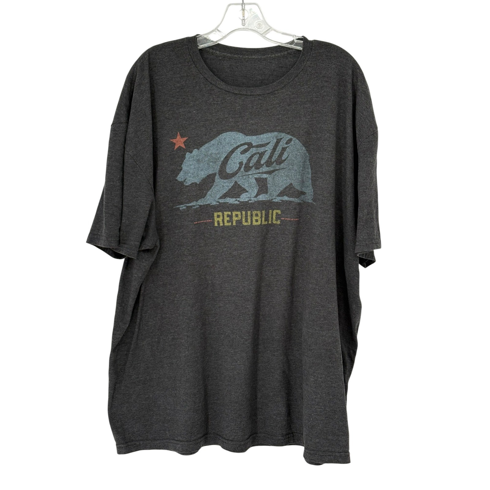 California Republic Graphic T-Shirt Charcoal Grey Distressed Bear XXL