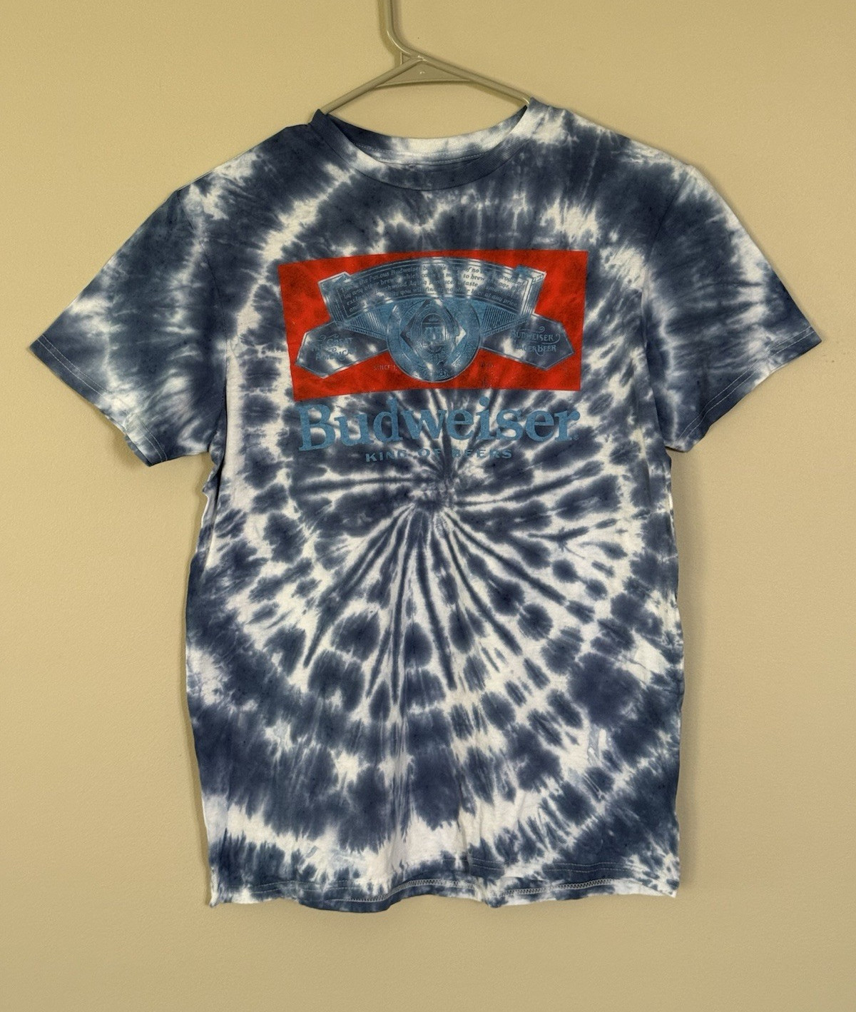 Budweiser Men&rsquo;s L Blue White Tie-Dye Short Sleeve Crew Neck Logo Graphic Tee