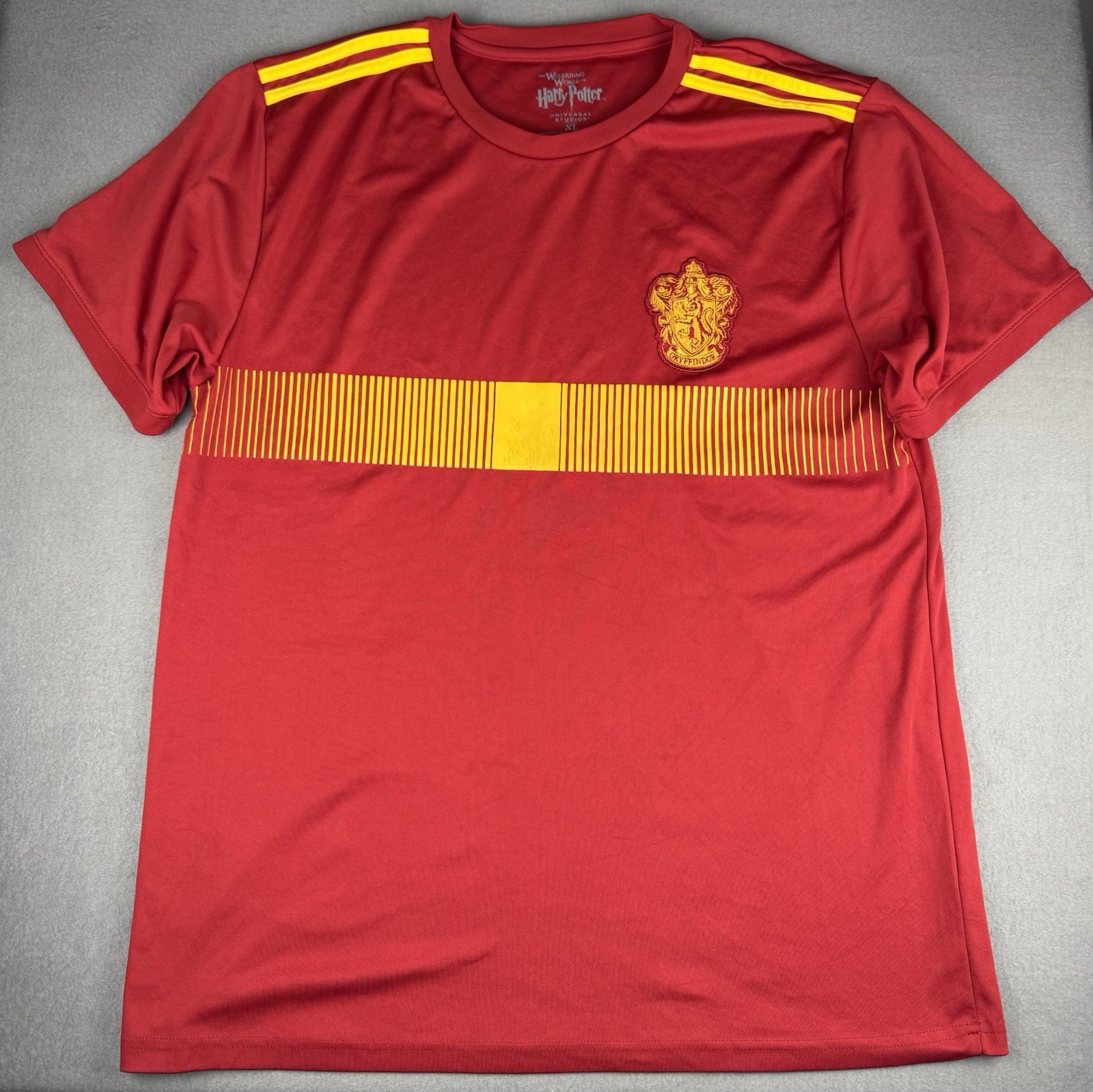 Harry Potter Gryffindor Mens Shirt~Size XL~Wizarding World~Universal Studios !!!