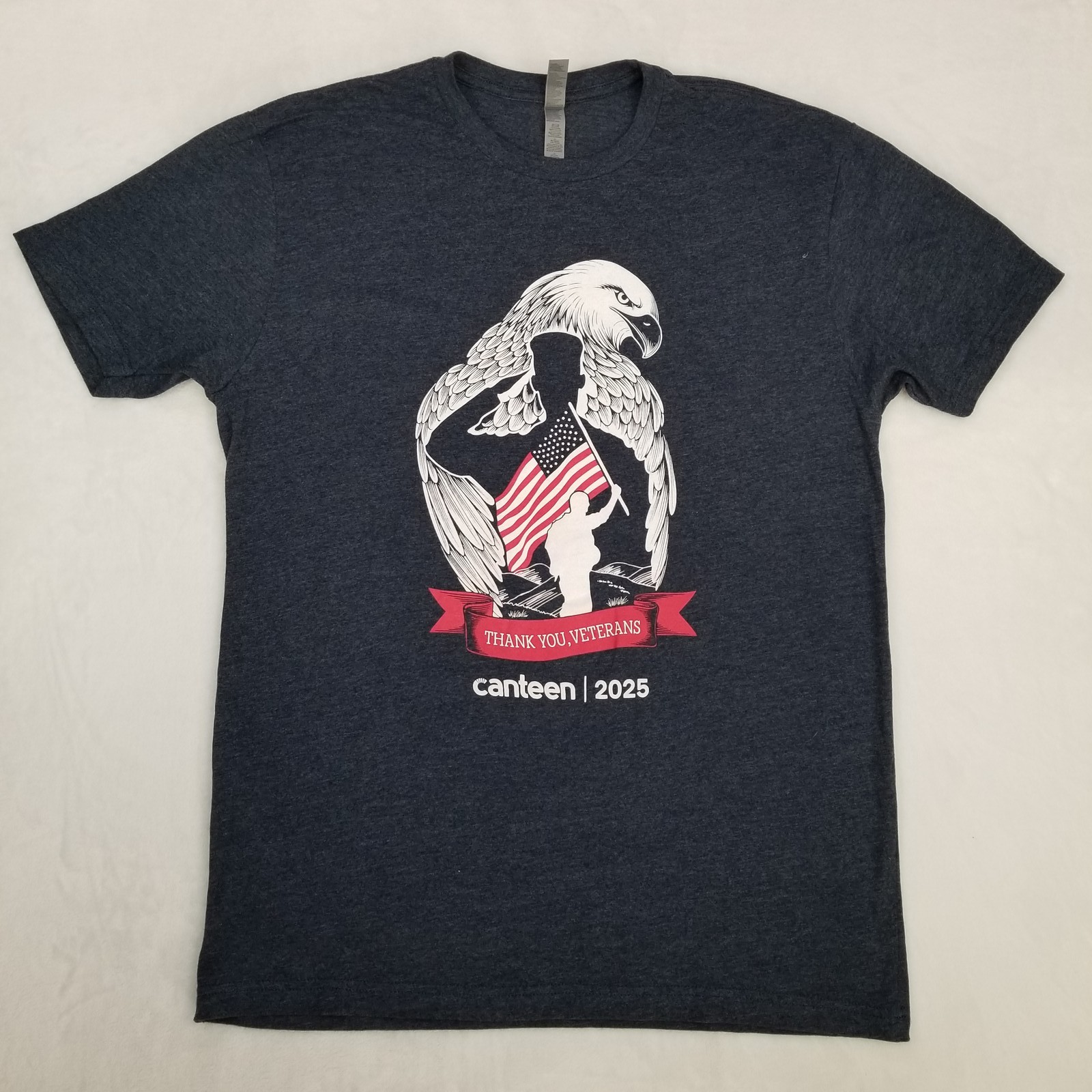 Thank You Veterans Canteen 2025 Eagle Graphic T-Shirt Men&rsquo;s Charcoal Grey Size L
