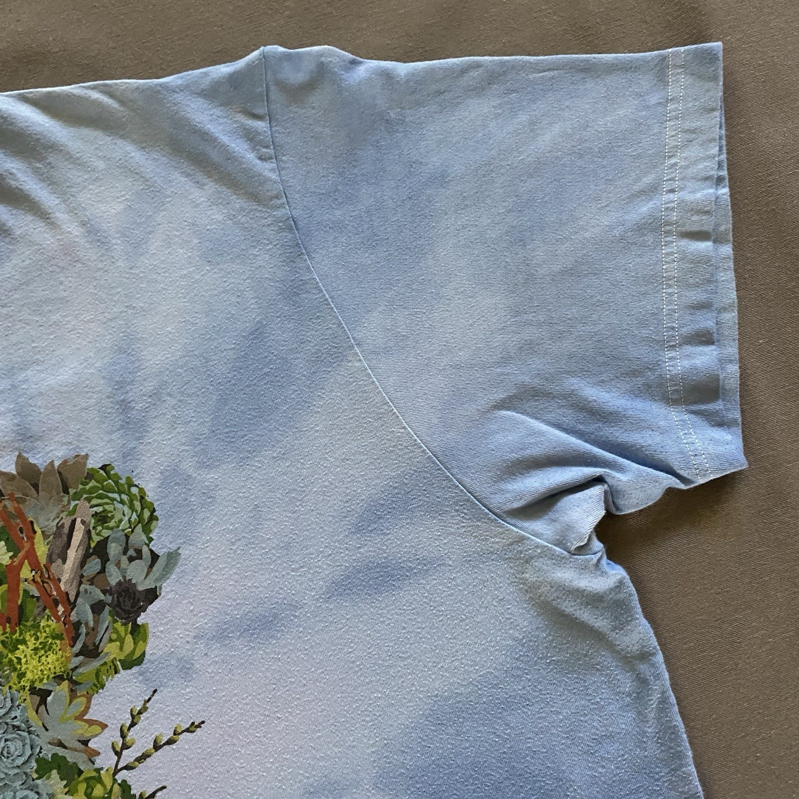 Uniqlo Disney Mickey Mouse T Shirt Mens 3XL XXXL Blue Tie Dye Nature Bird Flower