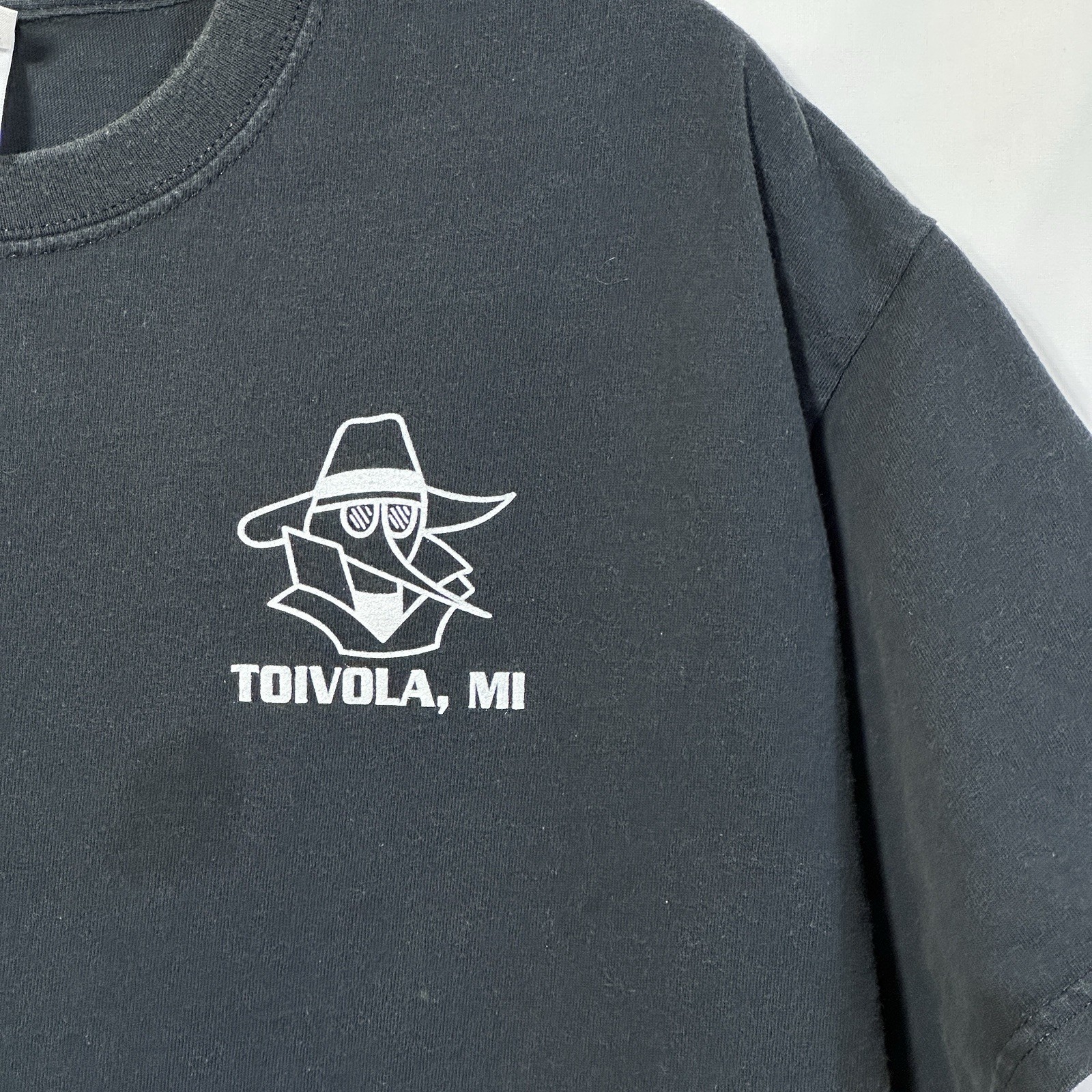 Vintage Toivola Michigan The Mosquito Inn T-Shirt Large Buzz in Get Buzzed Biker