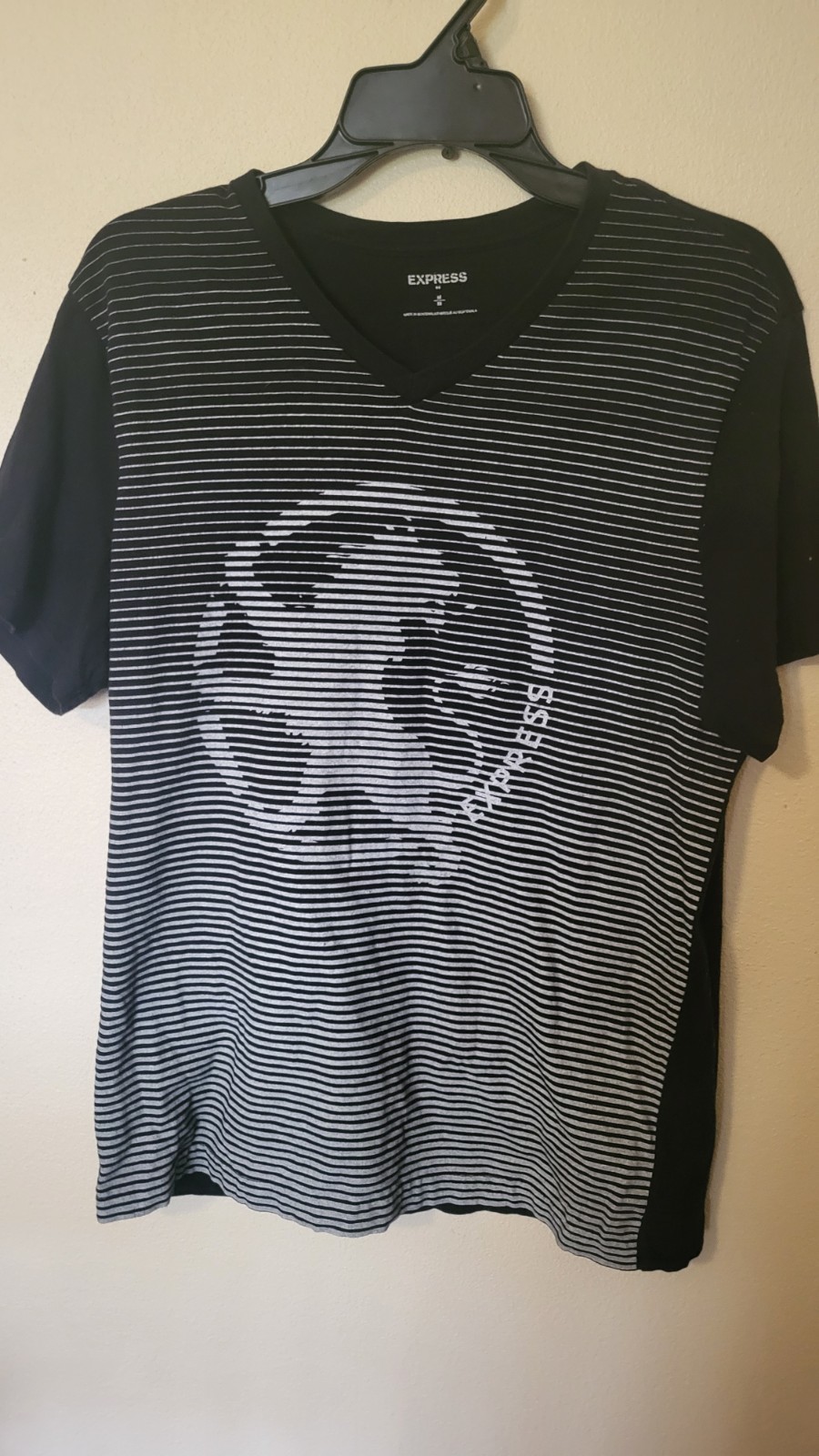 Express unisex sz M t shirt black stripe logo cap sleeve causal night out 27 in