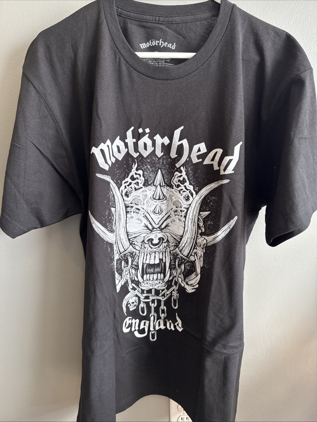 New MOTORHEAD ENGLAND Smoking Snaggletooth Black T-Shirt Size XL
