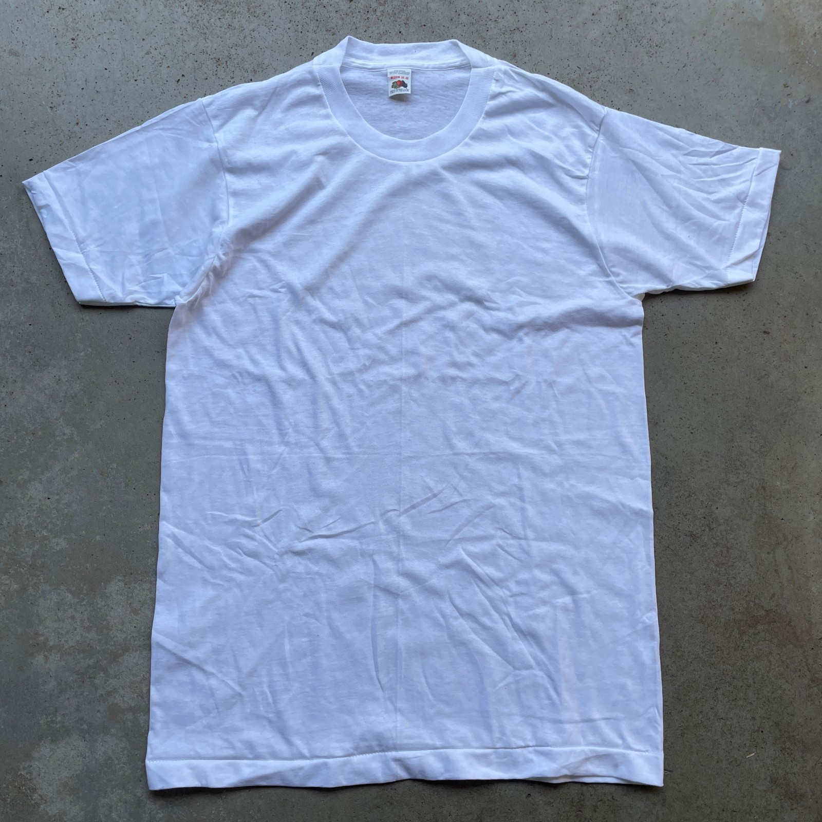 Vintage 80&rsquo;s Fruit Of The Loom Blank T-Shirt White Undershirt Size Medium 38-40