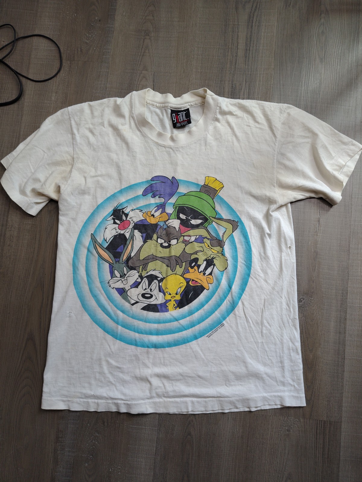 Vintage Looney Tunes 1993 White T-Shirt Size L, Giant Tag
