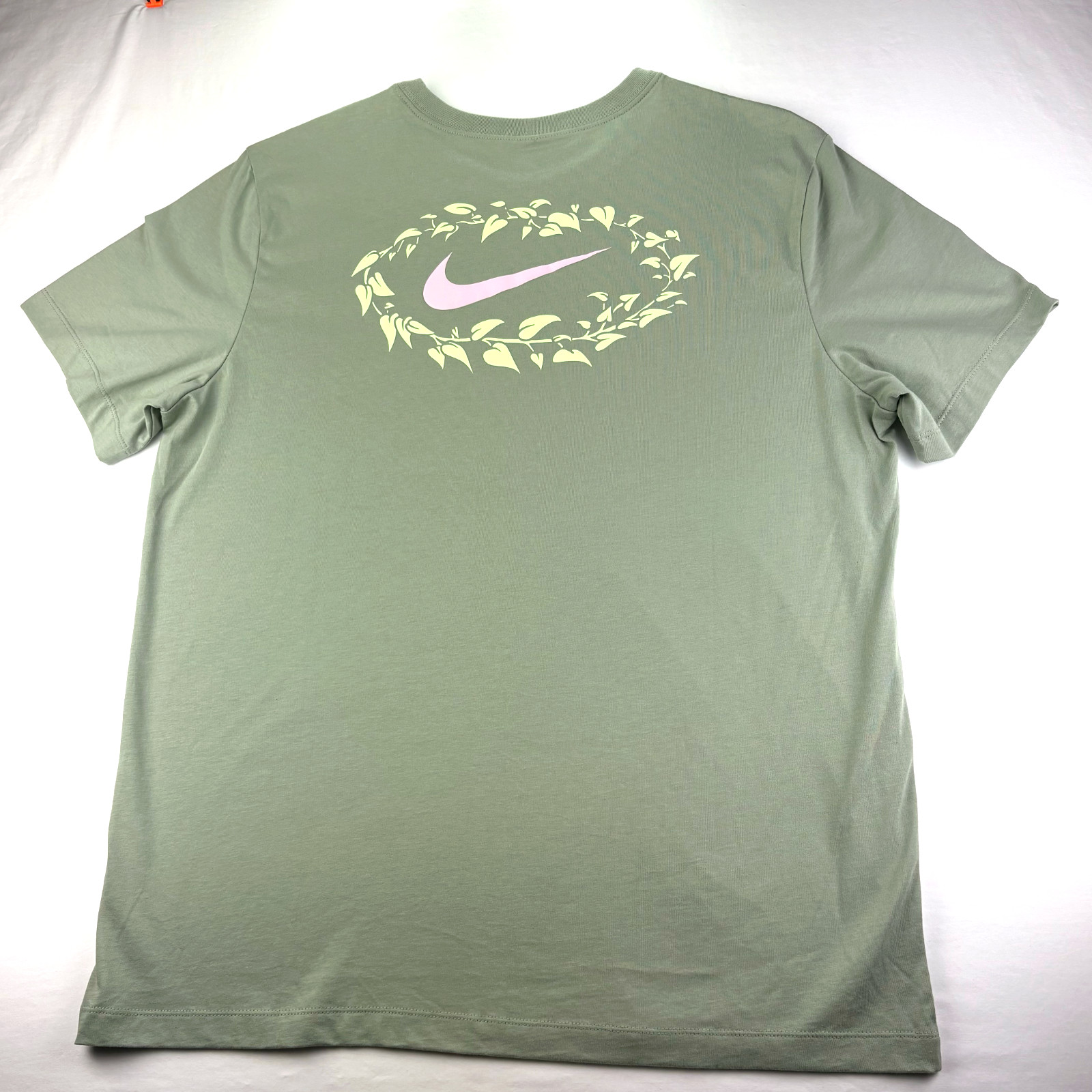 Nike Swoosh Logo Shirt Mens XL Olympian Sport Classic Cotton Graphic Print NEW