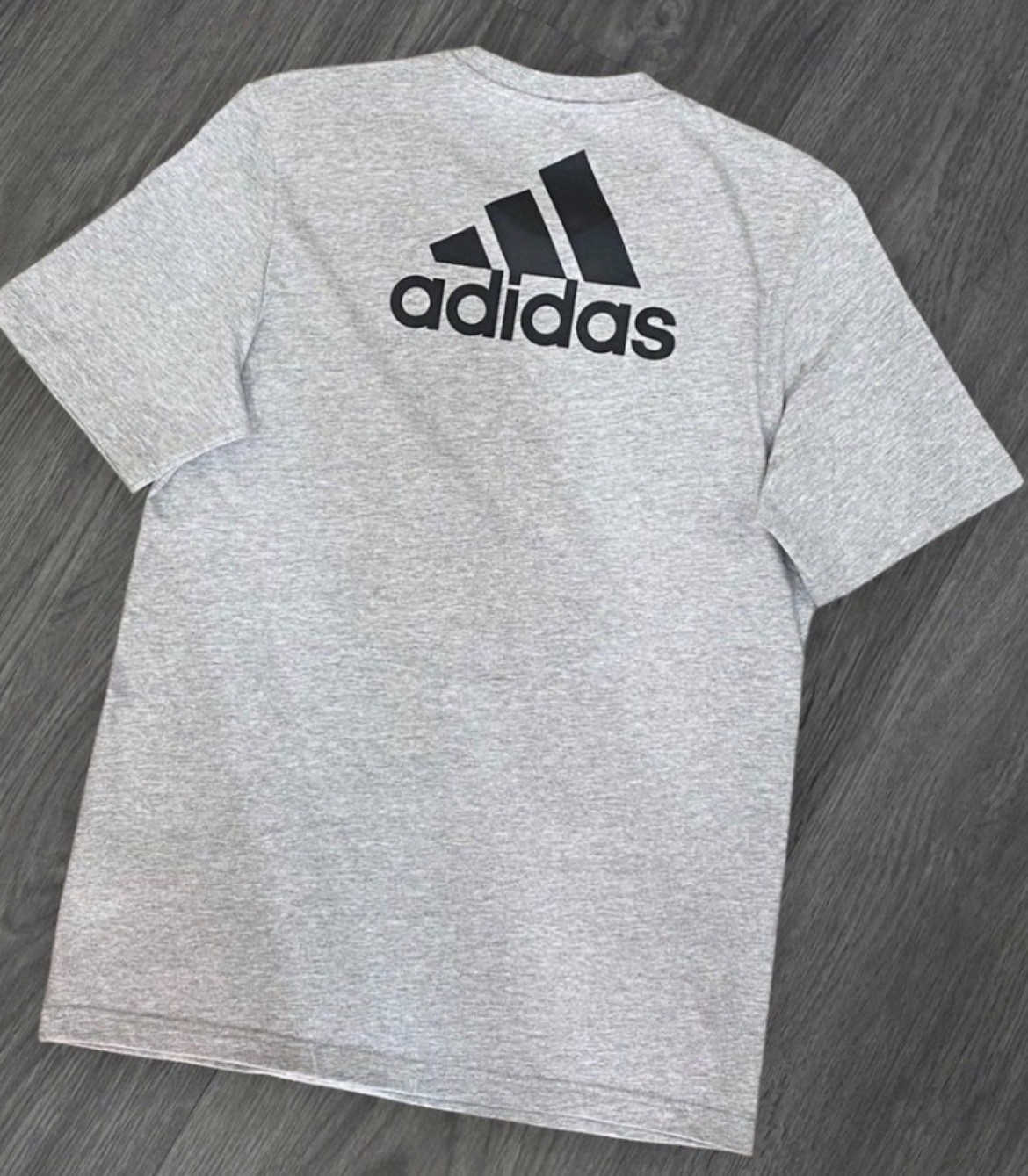 Adidas Fresh Short Sleeve Shirt Mens Tee Logo Back Gray X-Large New tags In Bag
