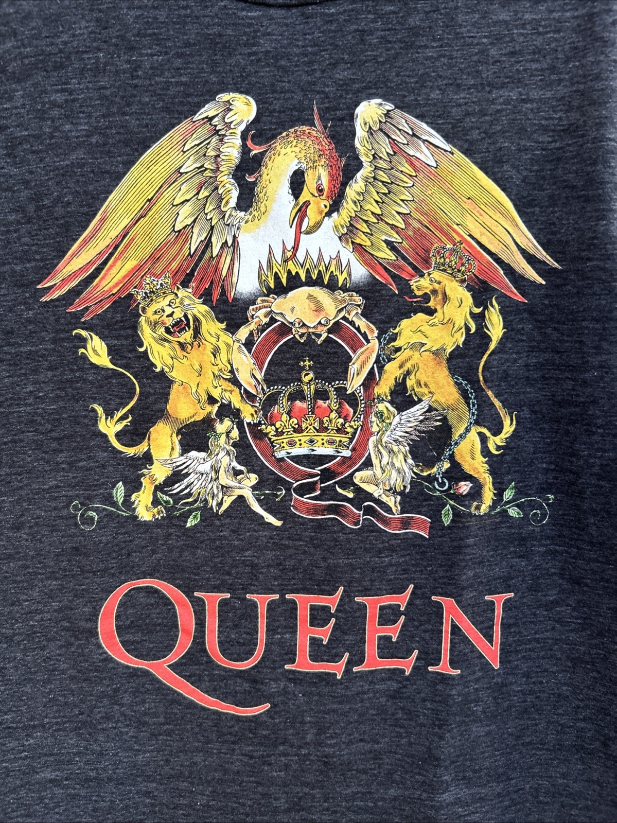 QUEEN Crest OFFICIAL LICENSE T SHIRT Men’s Med Grey Rock Band Unisex