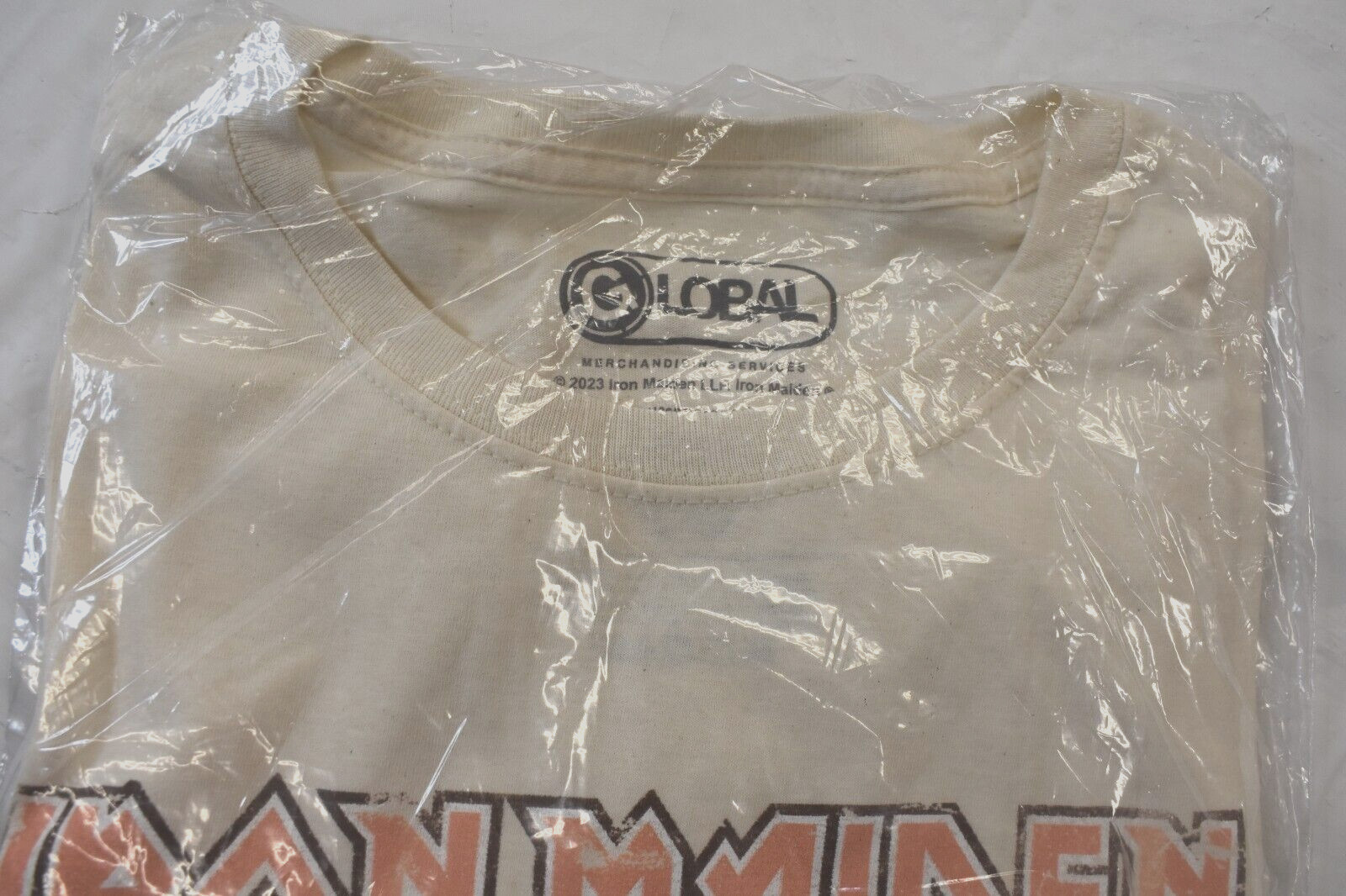 Global Mens Iron Maiden World Piece Tour Retro Graphic Cream Shirt NWT Large