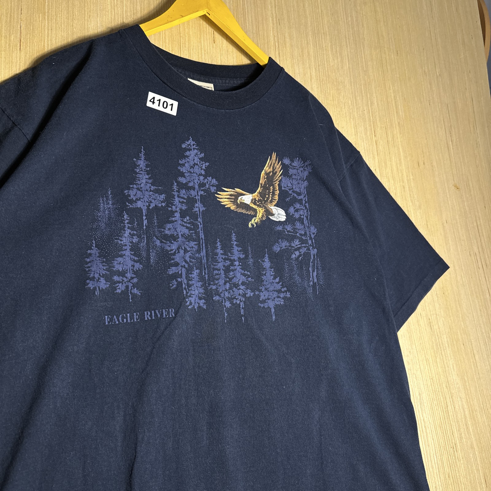 Vintage 90s Nature Eagle River Absolute Quality XL Navy Blue Graphic Shirt Men&rsquo;s