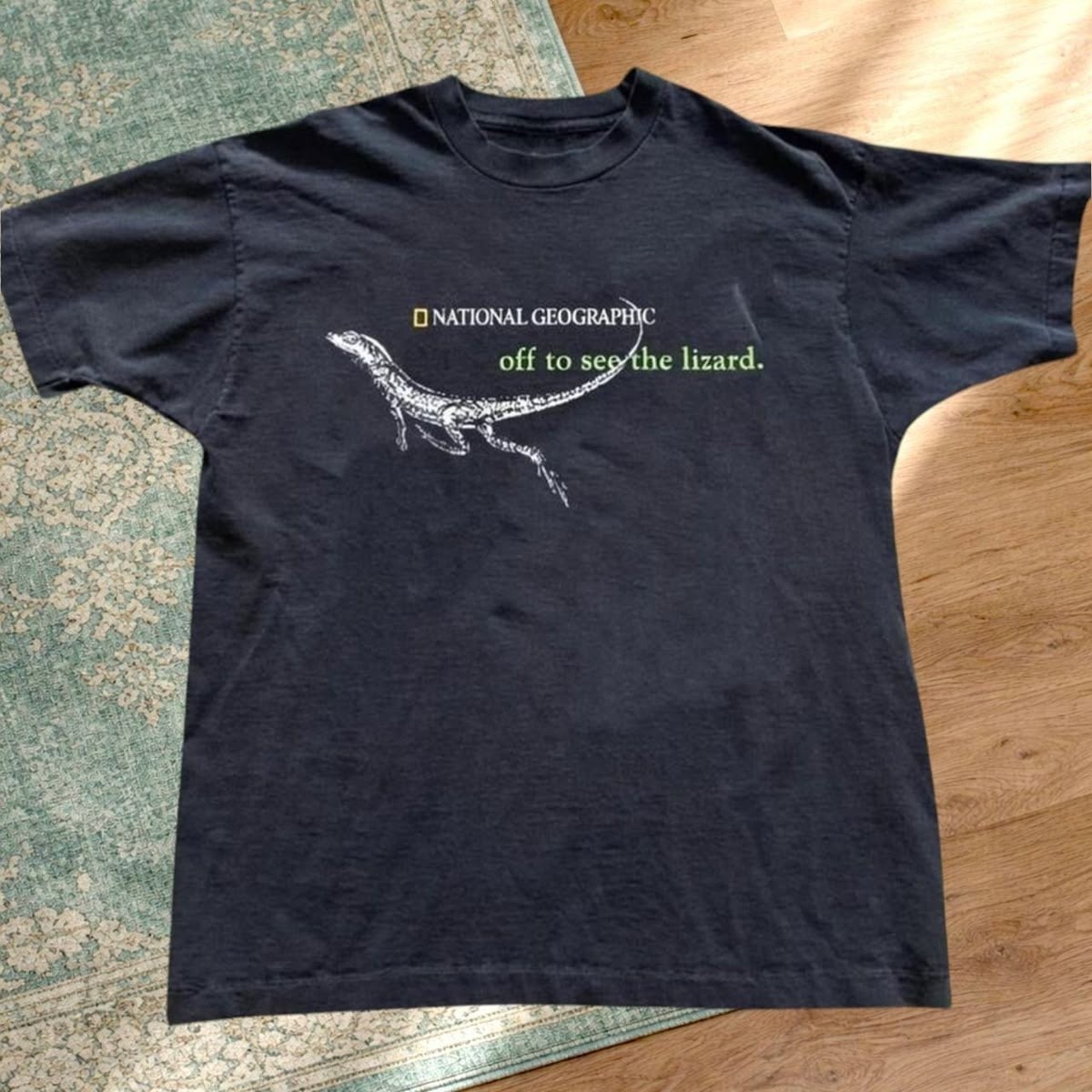 « off to see the lizard. » Unisex T-Shirt S-5XL