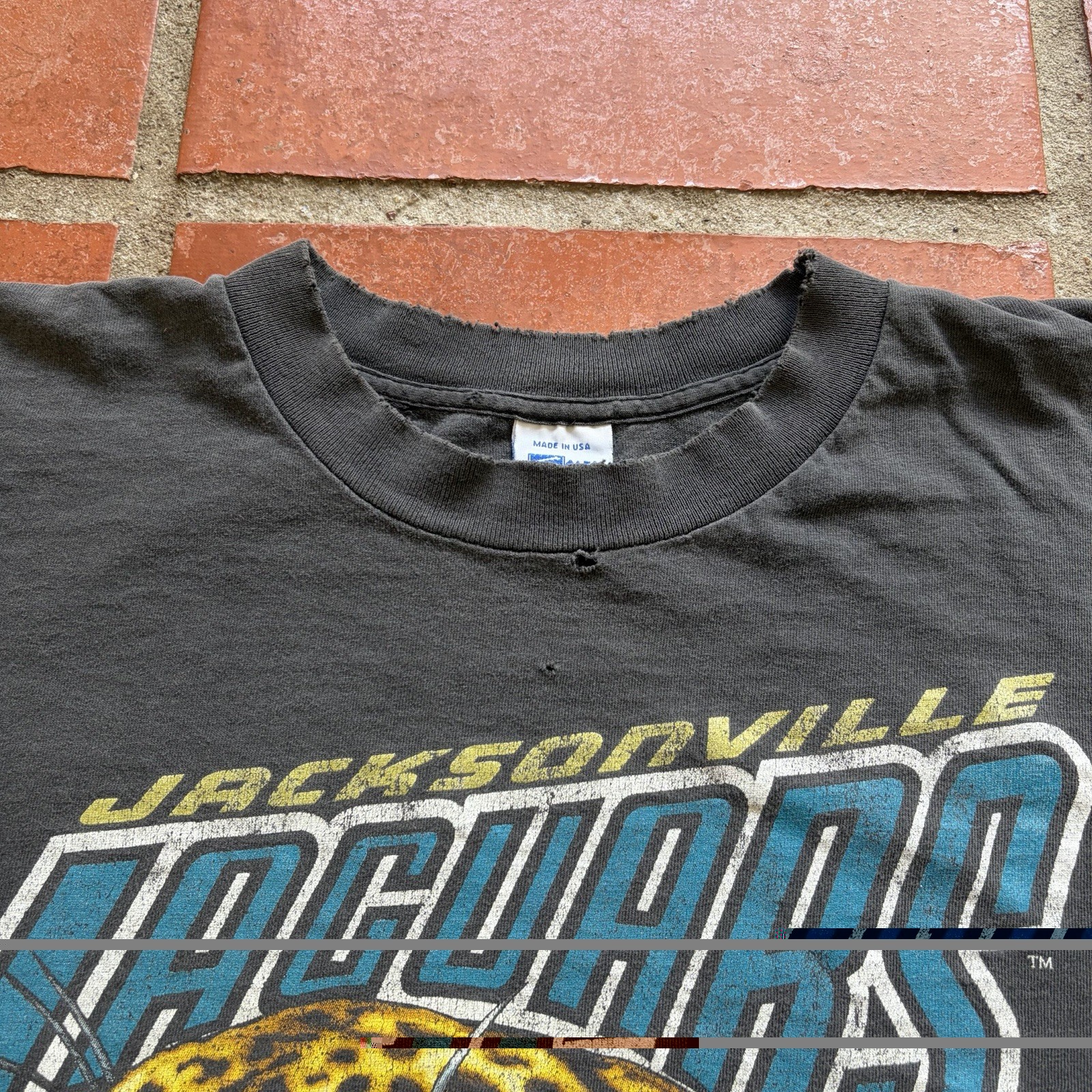 Vtg Jacksonville Jaguars NFL Football 90s USA T Shirt Salem Faded Size XL
