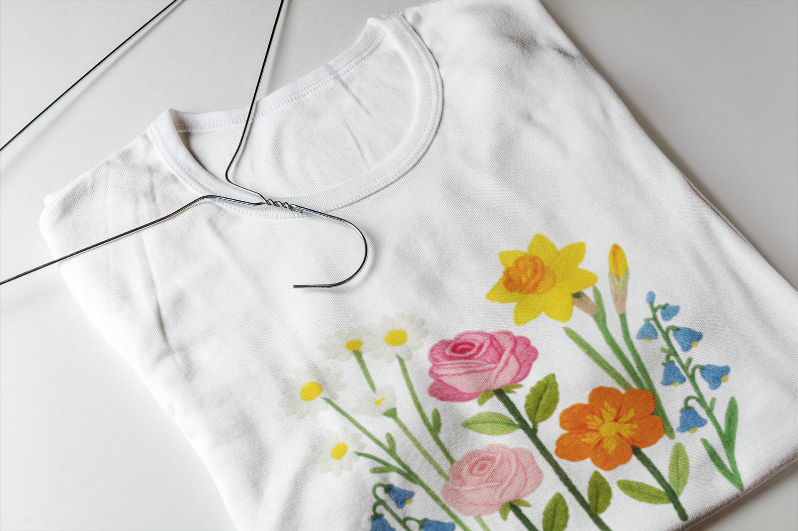 Botanical Flower T-Shirt Rose Daisy Daffodil Print Tee Aesthetic Garden Top