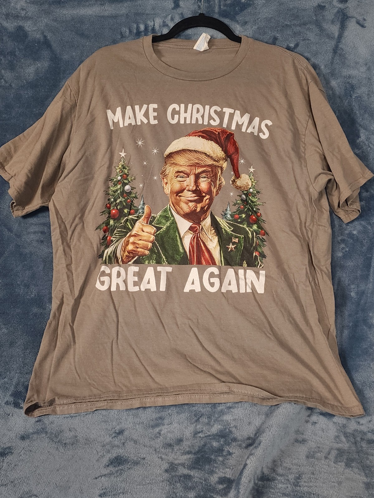 Make Christmas Great Again Gray Tshirt Size XL