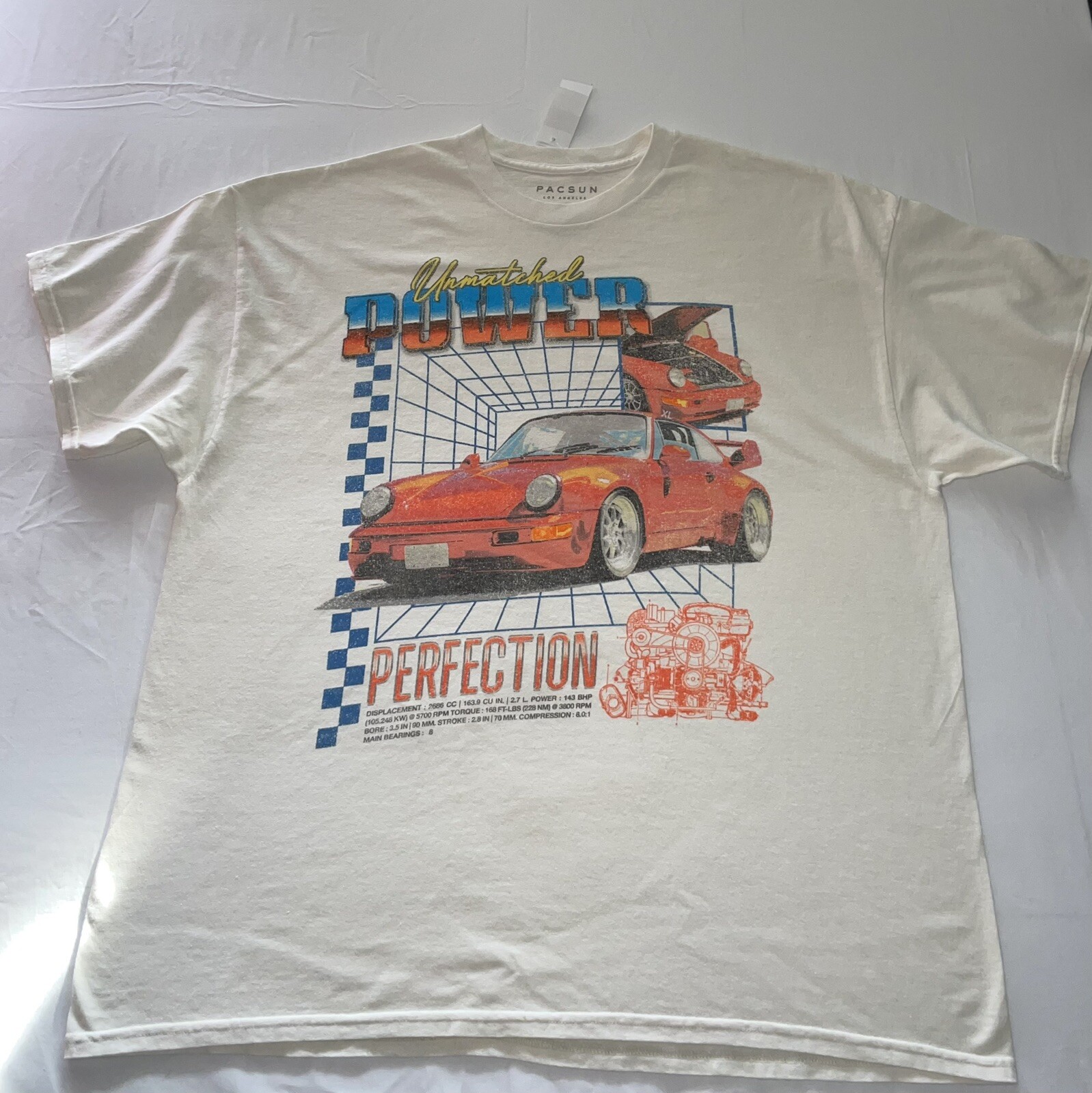 SPORTS CAR THEME T-SHIRT SIZE XL (B1)