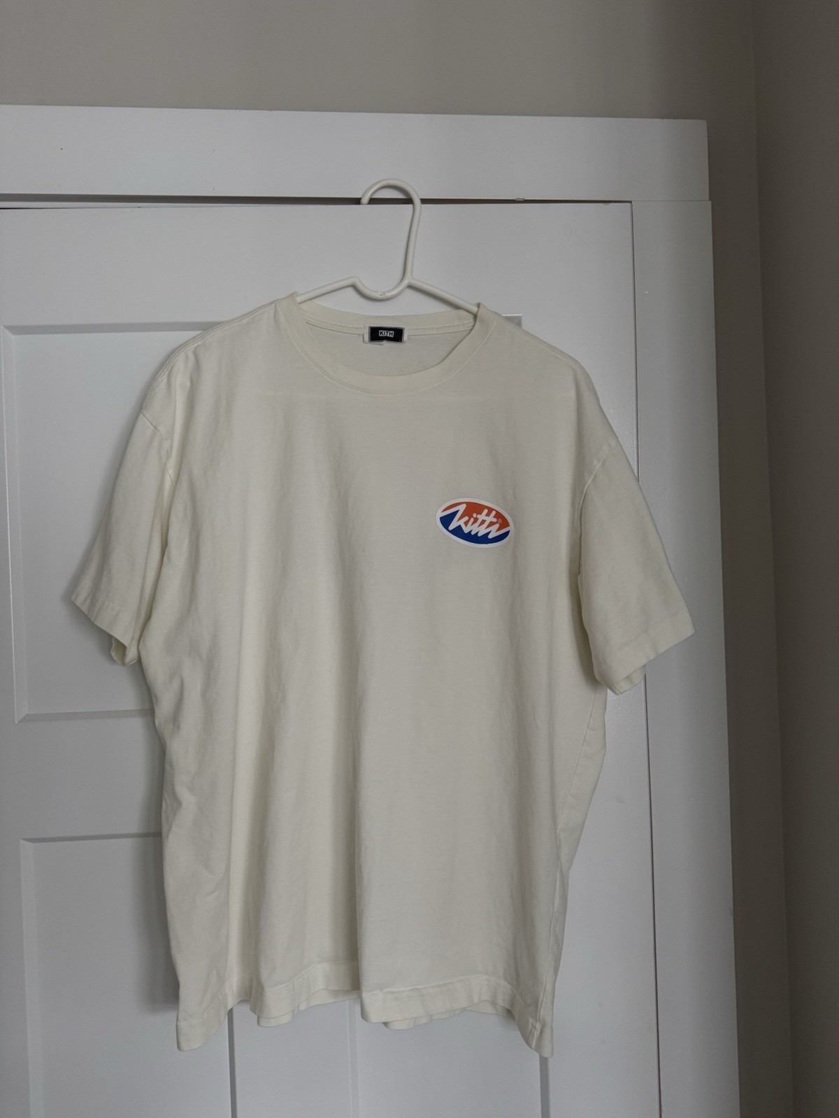 Kith Men&rsquo;s Split Logo Short Sleeve Graphic Tee Spring/Summer 2025 – Silk – Large