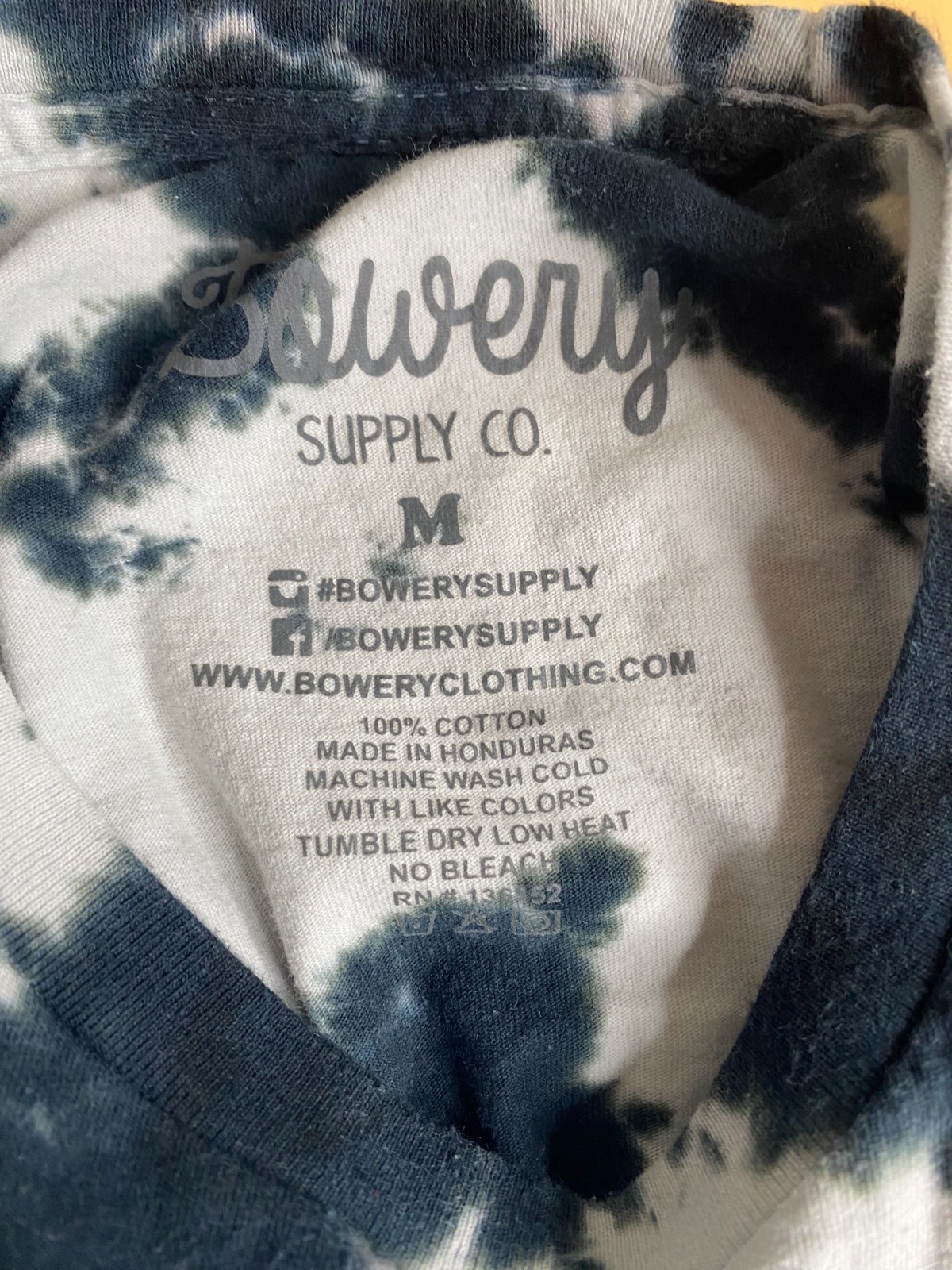 BOWERY SUPPLY CO T-Shirt M – Japan Tokyo City Highest Mt. Y2K Hippie Tie Dye